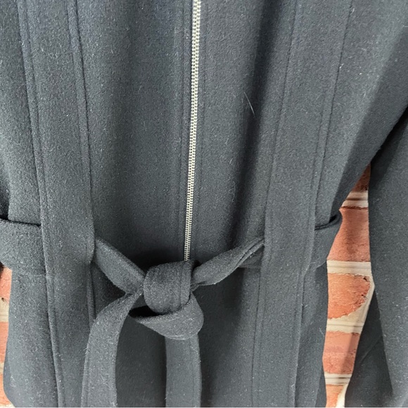 Sexy black wool jacket with belt and faux fur collar by Outbrook. size: medium - Picture 3 of 11